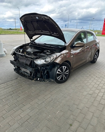 Hyundai I30 cena 18900 przebieg: 148900, rok produkcji 2013 z Kościerzyna małe 121